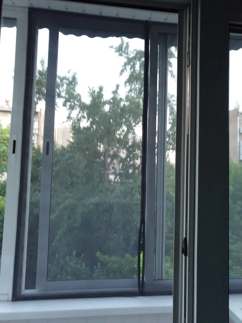 Бескаркасные москитные сетки на липучках — пример работ (11)